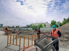 軌道6號線中新大道西站輸電線路遷改工程
