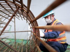 軌道6號線中新大道西站輸電線路遷改工程